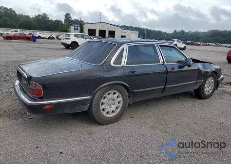 2000 Jaguar Xk8 z USA, uszkodzony, nr VIN NULL